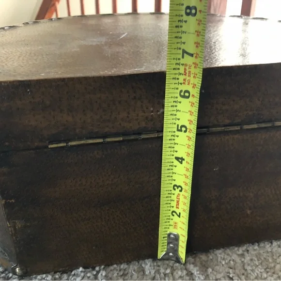 Vintage Hardshell Travel Traincase Hat Box